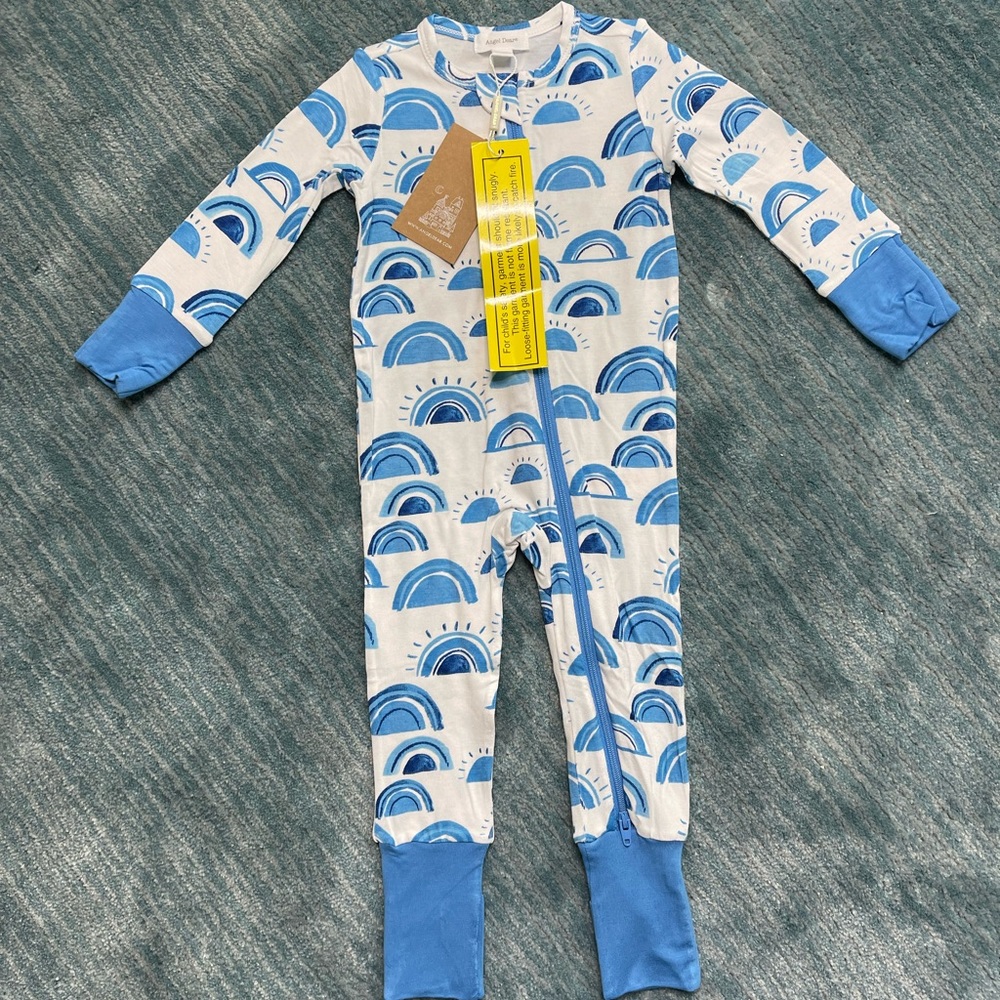 Blue rainbow footie